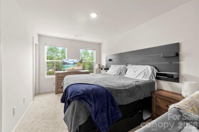 105 VILLA Lane, Lincolnton, NC 28092