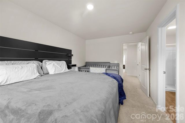 105 VILLA Lane, Lincolnton, NC 28092