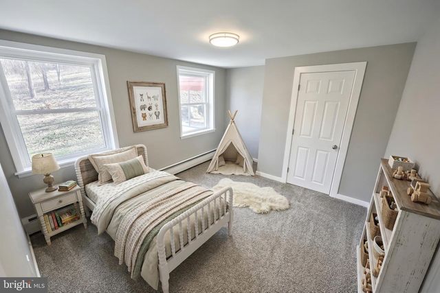 905 CHAMBERS RD, York, PA 17402