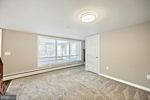 905 CHAMBERS RD, York, PA 17402