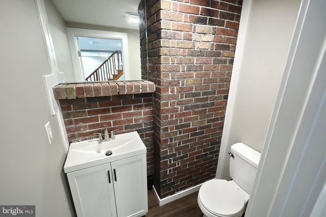 905 CHAMBERS RD, York, PA 17402