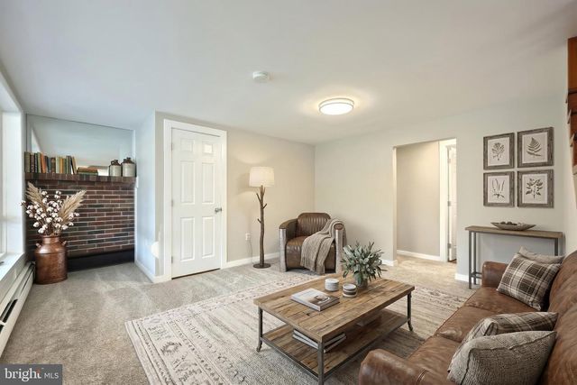 905 CHAMBERS RD, York, PA 17402