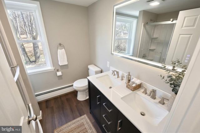 905 CHAMBERS RD, York, PA 17402