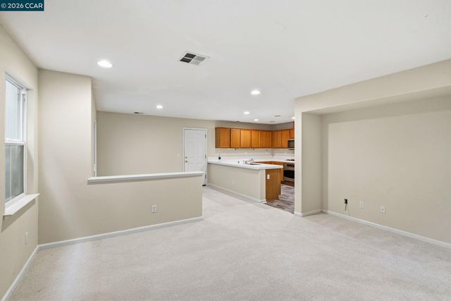 214 Whimbrel Cir, Pittsburg, CA 94565