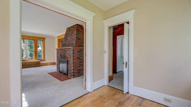 99 Second Avenue, Gloversville, NY 12078