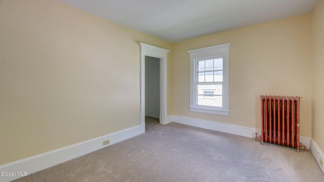 99 Second Avenue, Gloversville, NY 12078