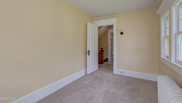 99 Second Avenue, Gloversville, NY 12078