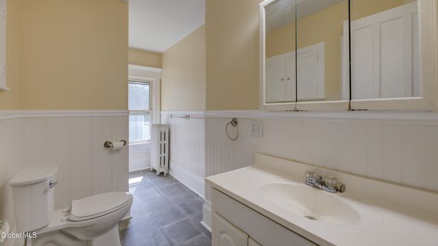 99 Second Avenue, Gloversville, NY 12078