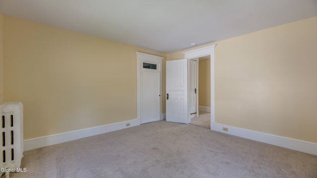 99 Second Avenue, Gloversville, NY 12078