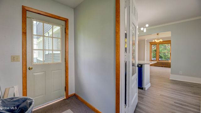 99 Second Avenue, Gloversville, NY 12078