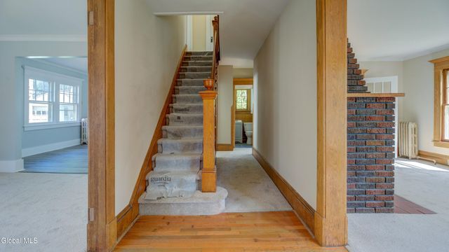 99 Second Avenue, Gloversville, NY 12078