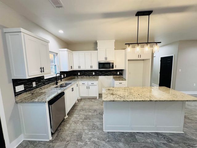 519 Crepe Myrtle Loop, Cabot, AR 72023