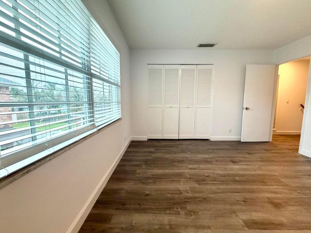 413 N Cypress Drive, Jupiter, FL 33469