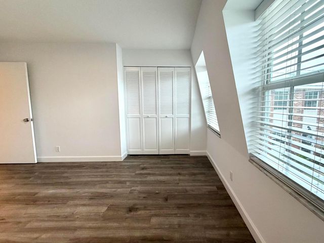 413 N Cypress Drive, Jupiter, FL 33469