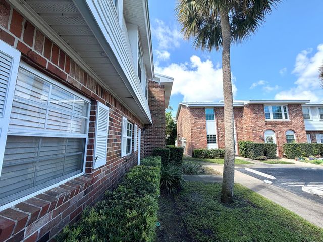 413 N Cypress Drive, Jupiter, FL 33469