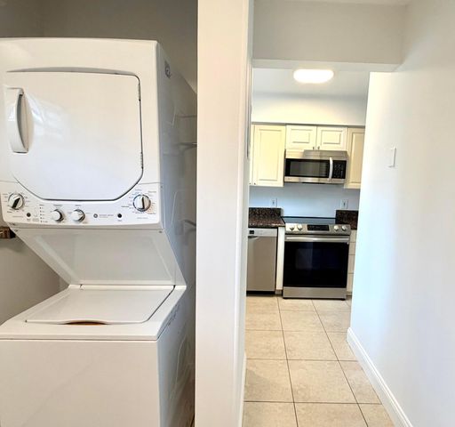 413 N Cypress Drive, Jupiter, FL 33469