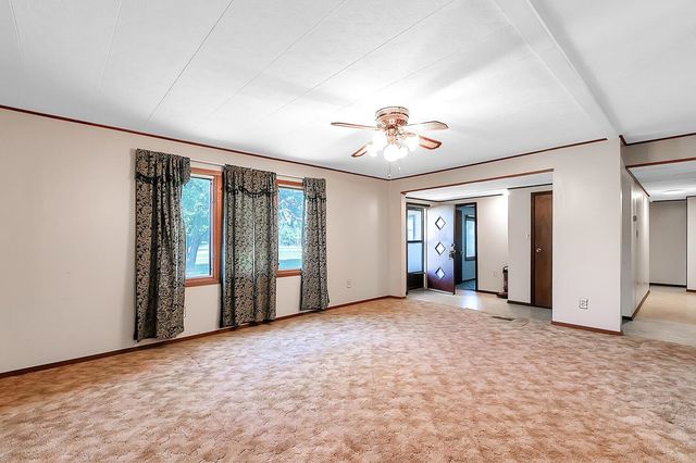 8800 S Broadway Ave, Haysville, KS 67060