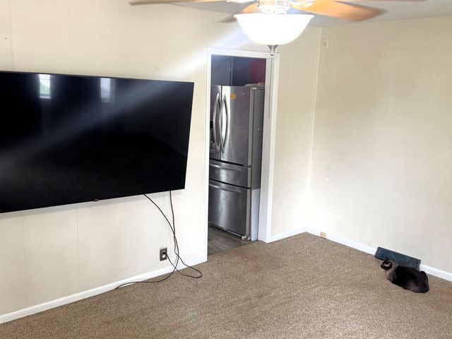 856 S Ohio St, Salina, KS 67401