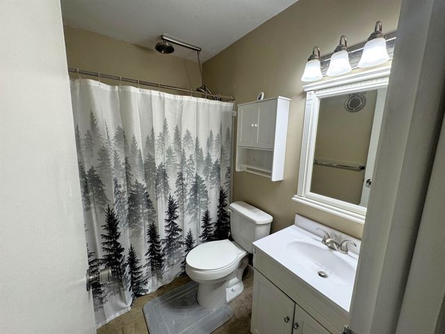 856 S Ohio St, Salina, KS 67401