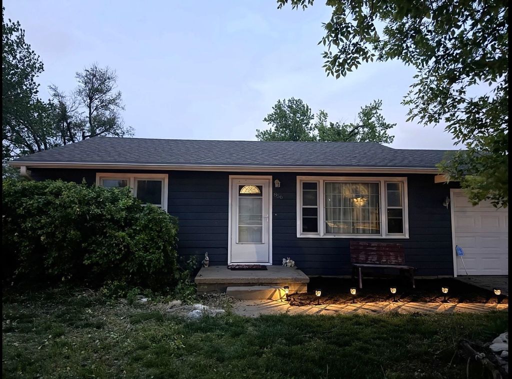 856 S Ohio St, Salina, KS 67401