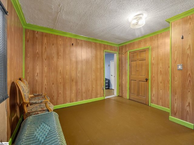 1 F Street, Inman, SC 29349