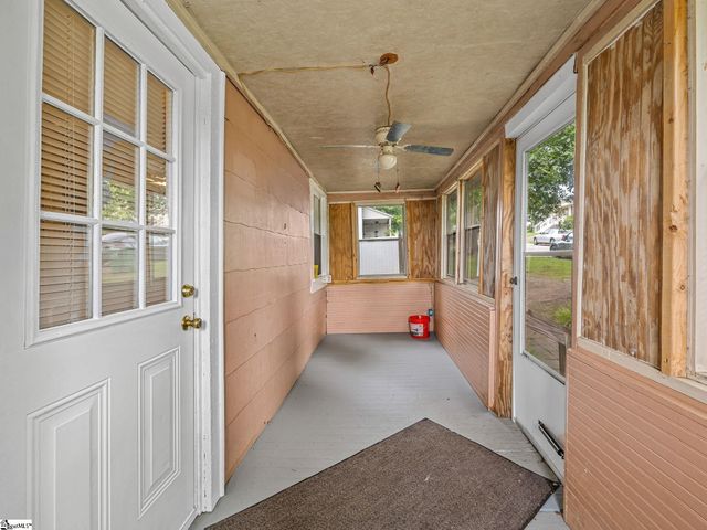 1 F Street, Inman, SC 29349