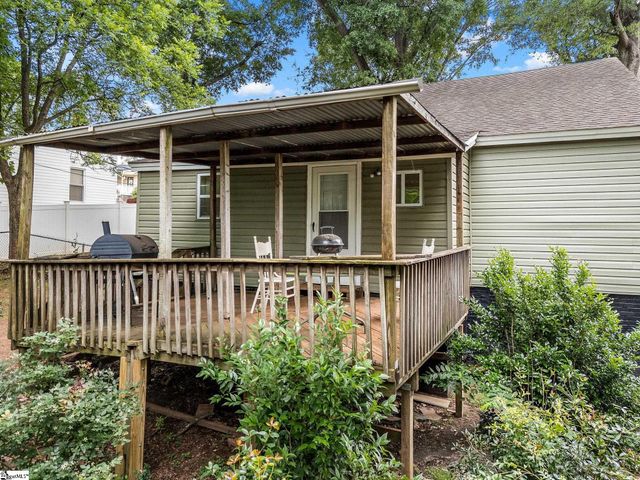 1 F Street, Inman, SC 29349
