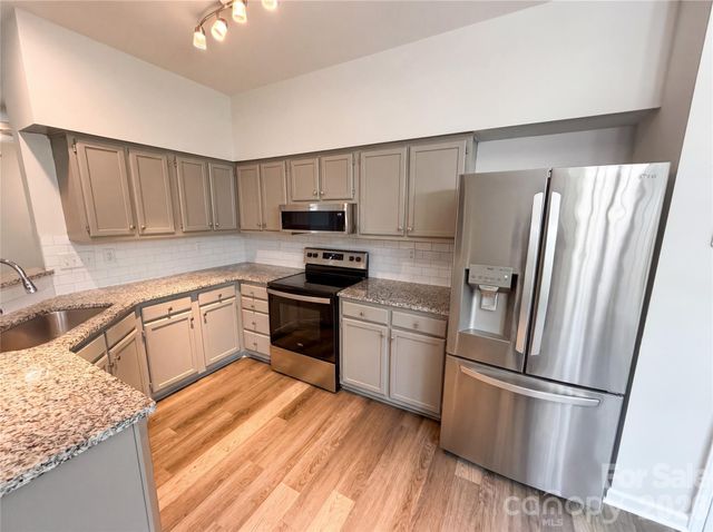 4808 Pennant Place, Charlotte, NC 28212