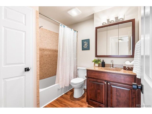 1127 S Ventura Cir, Aurora, CO 80017
