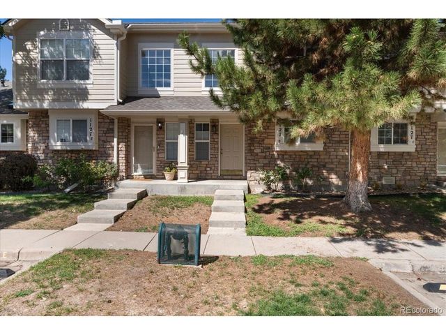 1127 S Ventura Cir, Aurora, CO 80017