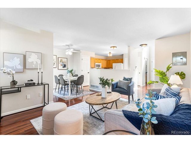1127 S Ventura Cir, Aurora, CO 80017