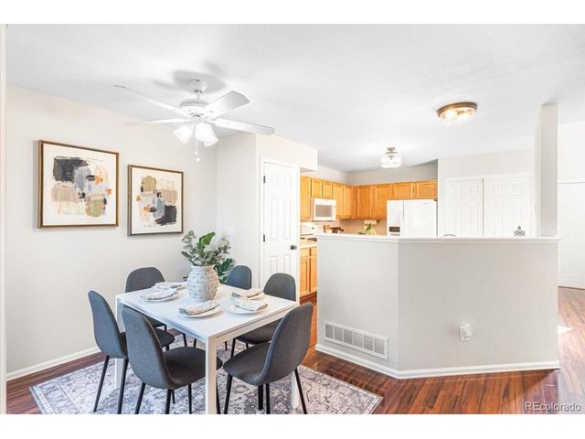 1127 S Ventura Cir, Aurora, CO 80017