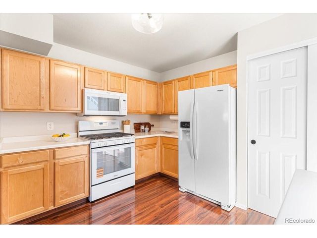 1127 S Ventura Cir, Aurora, CO 80017