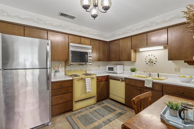 150 Thompson Drive SE 320, Cedar Rapids, IA 52403