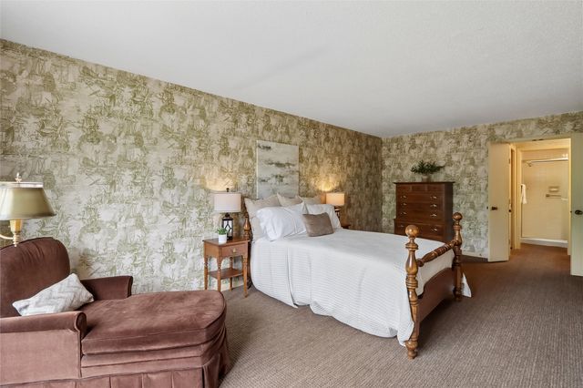 150 Thompson Drive SE 320, Cedar Rapids, IA 52403