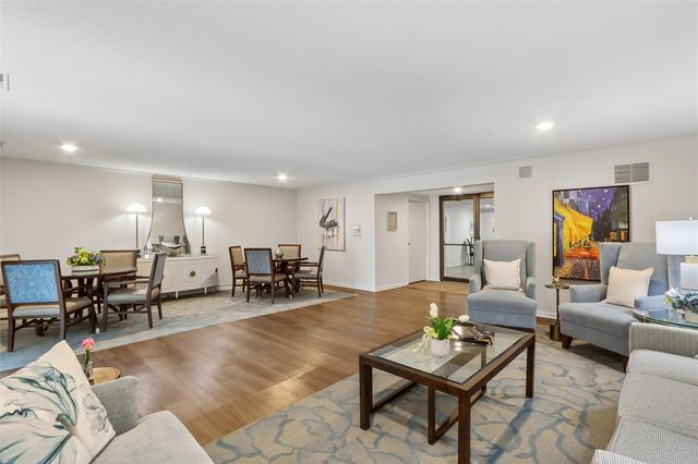 150 Thompson Drive SE 320, Cedar Rapids, IA 52403
