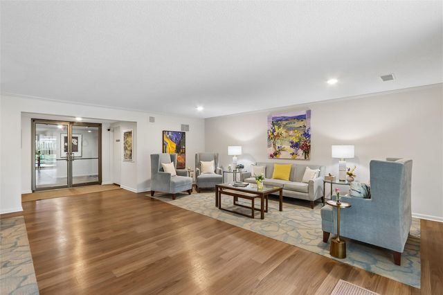 150 Thompson Drive SE 320, Cedar Rapids, IA 52403
