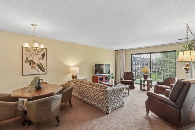 150 Thompson Drive SE 320, Cedar Rapids, IA 52403