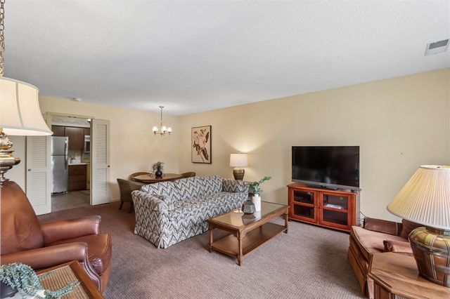 150 Thompson Drive SE 320, Cedar Rapids, IA 52403