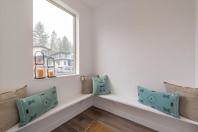 9548 Parker Lane, Truckee, CA 96161