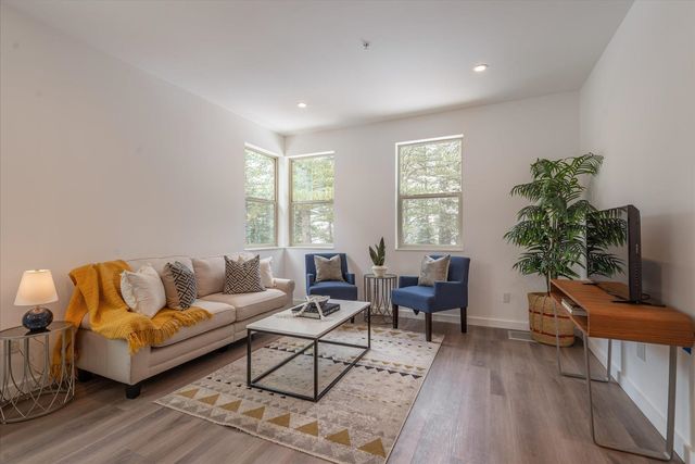 9548 Parker Lane, Truckee, CA 96161