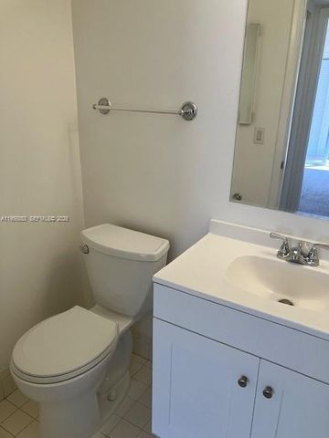 151 SW 135 Ter 212T, Pembroke Pines, FL 33027