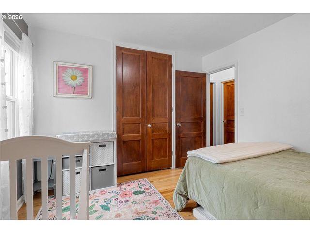 904 WAVERLY Dr, Albany, OR 97322