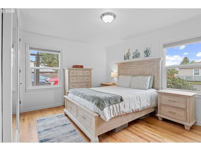 904 WAVERLY Dr, Albany, OR 97322