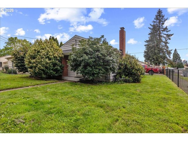 904 WAVERLY Dr, Albany, OR 97322