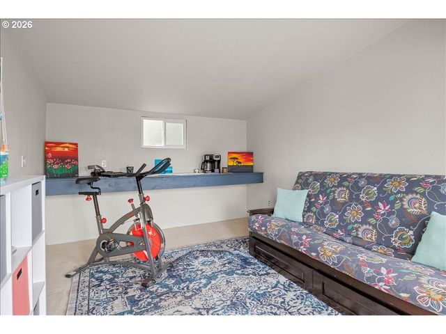 904 WAVERLY Dr, Albany, OR 97322