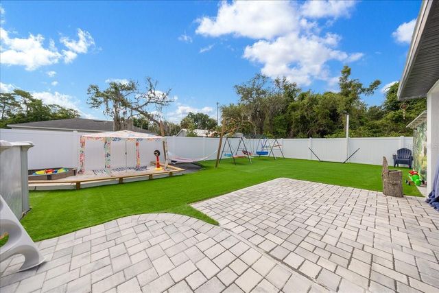 17 HOLLY ROAD, Ocala, FL 34472