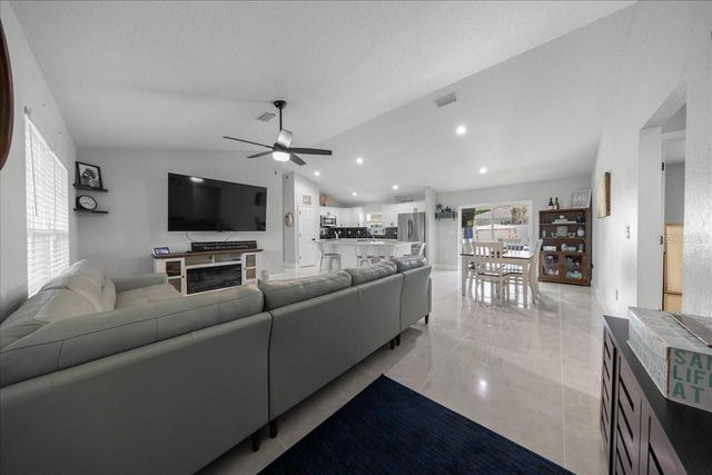 17 HOLLY ROAD, Ocala, FL 34472