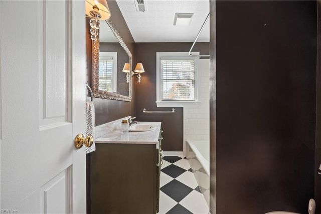 315 Dandy Loop RD, Yorktown, VA 23692