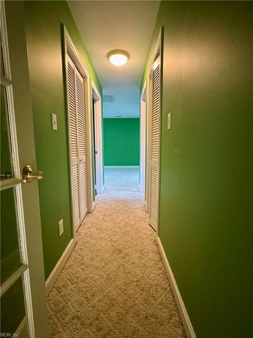 315 Dandy Loop RD, Yorktown, VA 23692